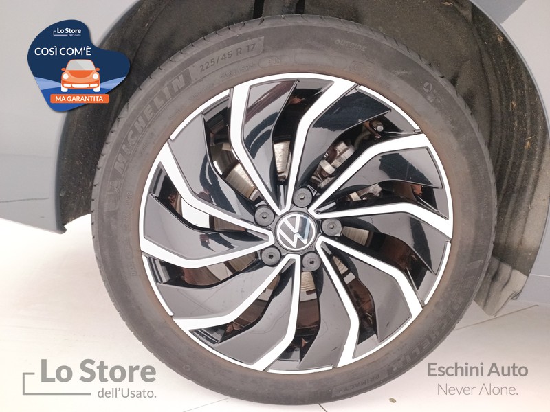 8 - Volkswagen Golf variant 1.0 etsi evo life 110cv dsg