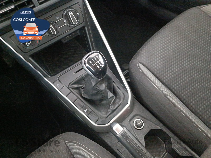 16 - Volkswagen Taigo 1.0 tsi life 110cv