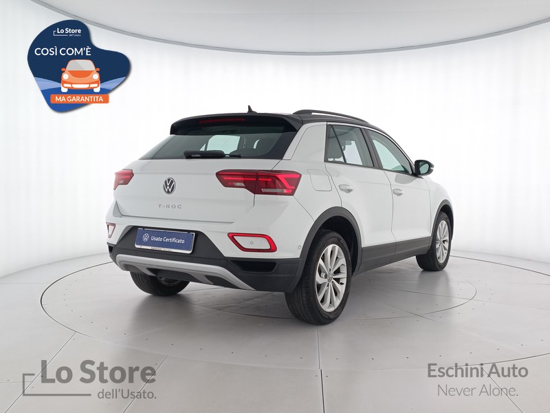 4 - Volkswagen T-Roc 1.0 tsi life 110cv