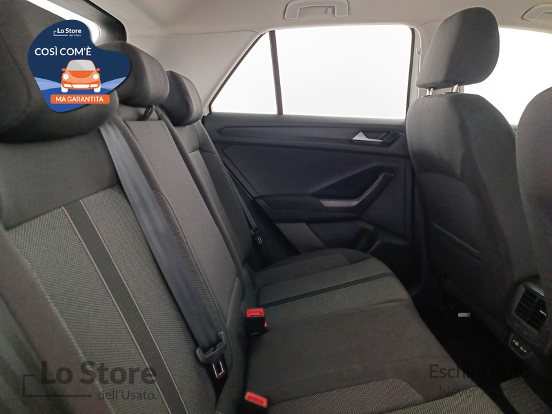 9 - Volkswagen T-Roc 1.0 tsi life 110cv