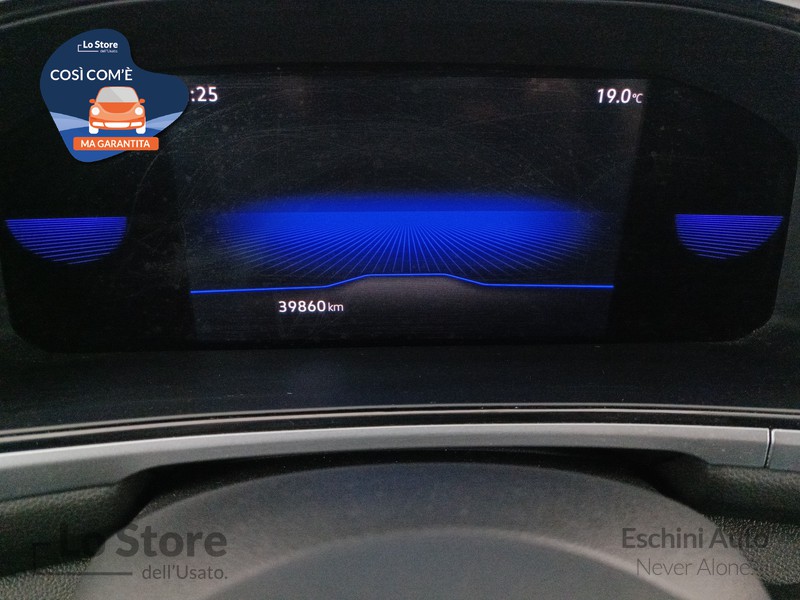 13 - Volkswagen T-Roc 1.0 tsi life 110cv