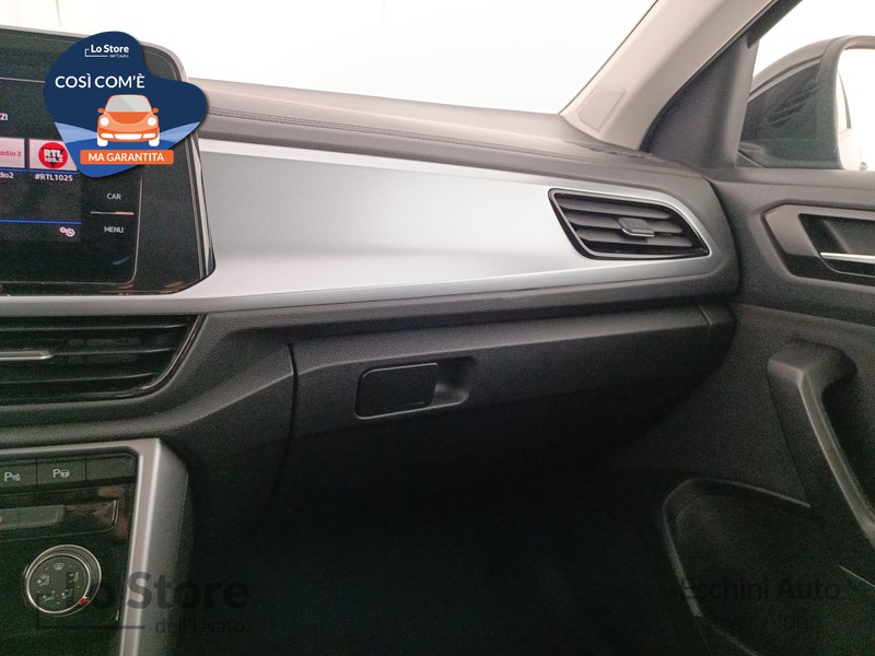 17 - Volkswagen T-Roc 2.0 tdi life 115cv