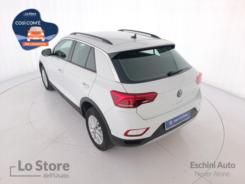 6 - Volkswagen T-Roc 1.0 tsi life 110cv