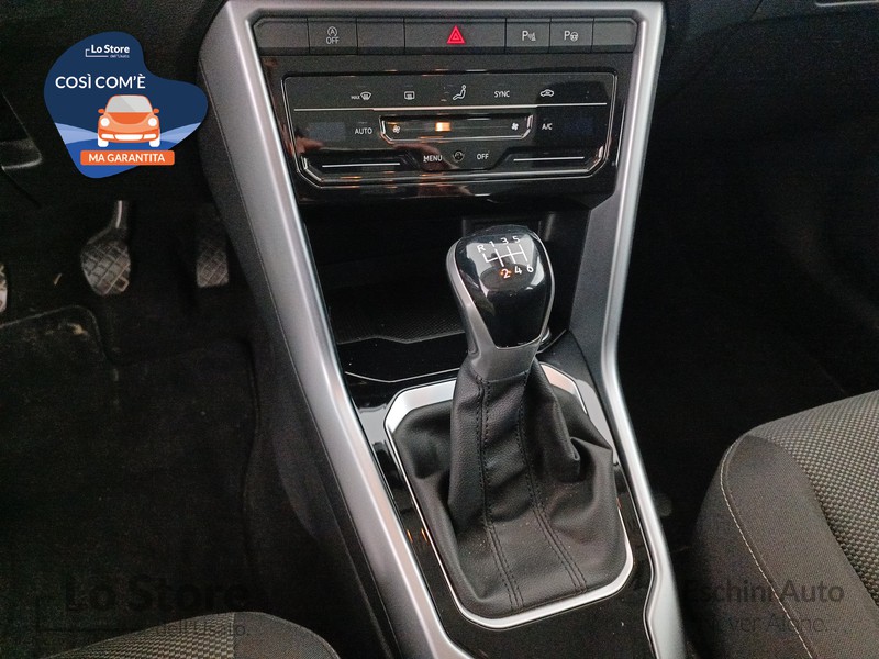 16 - Volkswagen T-Roc 1.0 tsi life 110cv