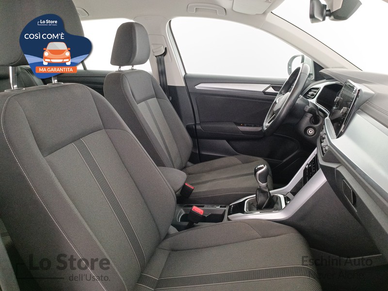 10 - Volkswagen T-Roc 1.0 tsi life 110cv