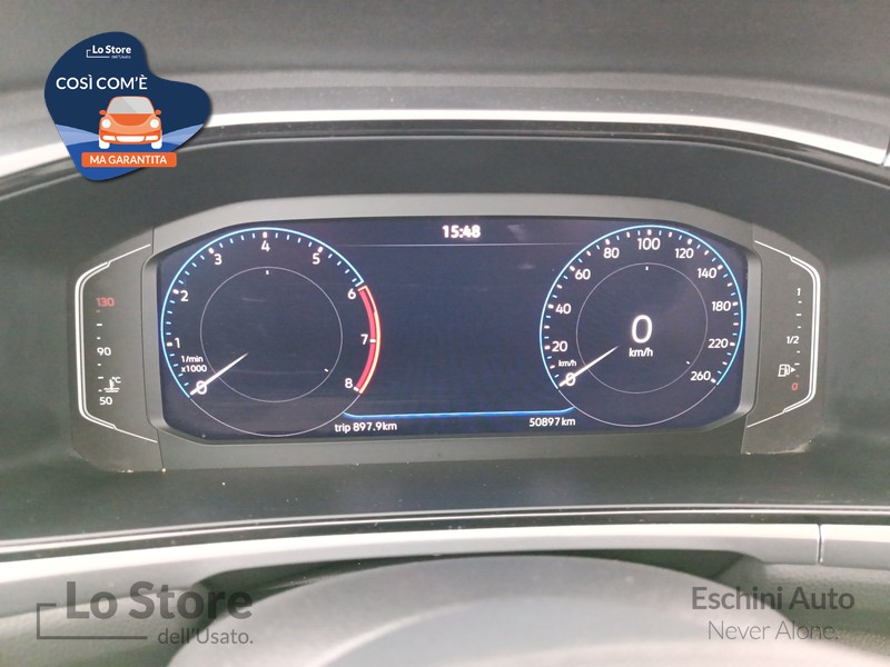 13 - Volkswagen T-Roc 1.0 tsi life 110cv