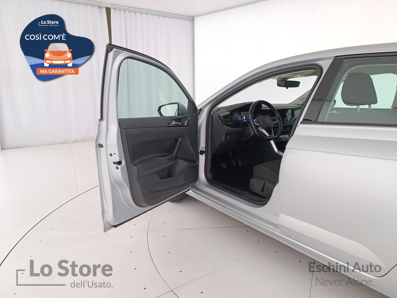 17 - Volkswagen Polo 1.0 tsi life 95cv