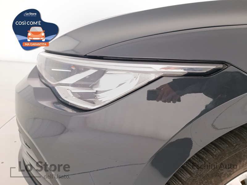 19 - Volkswagen Golf 1.5 tgi life 130cv