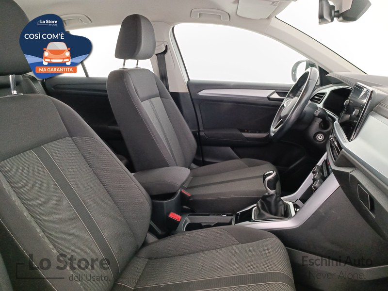 10 - Volkswagen T-Roc 1.0 tsi life 110cv