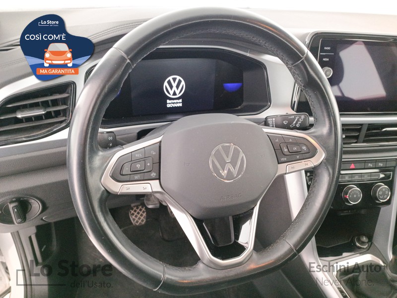 12 - Volkswagen T-Roc 1.0 tsi life 110cv