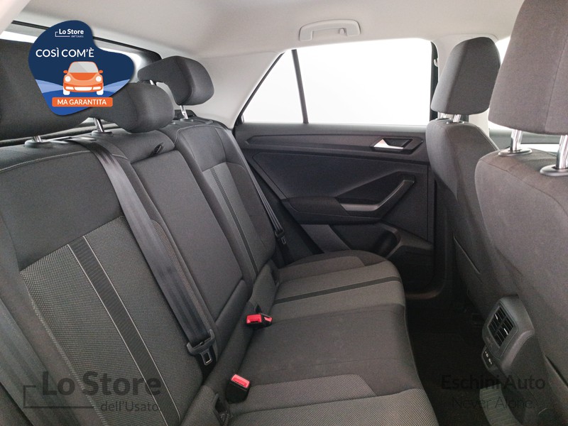 9 - Volkswagen T-Roc 1.0 tsi life 110cv