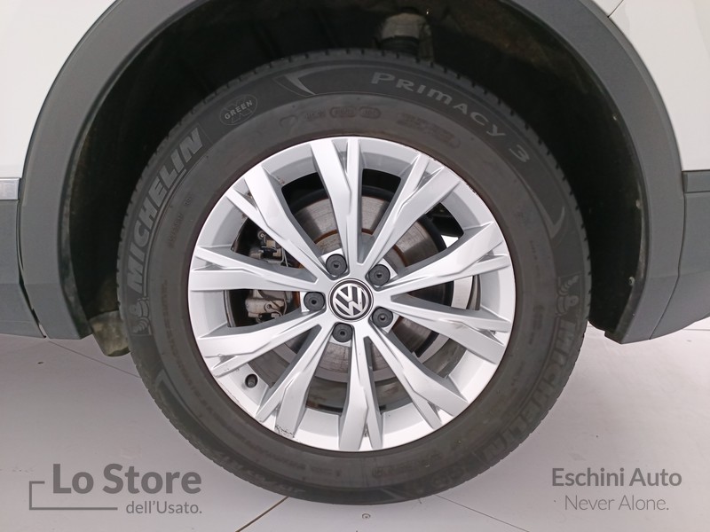 8 - Volkswagen Tiguan 2.0 tdi style 150cv dsg
