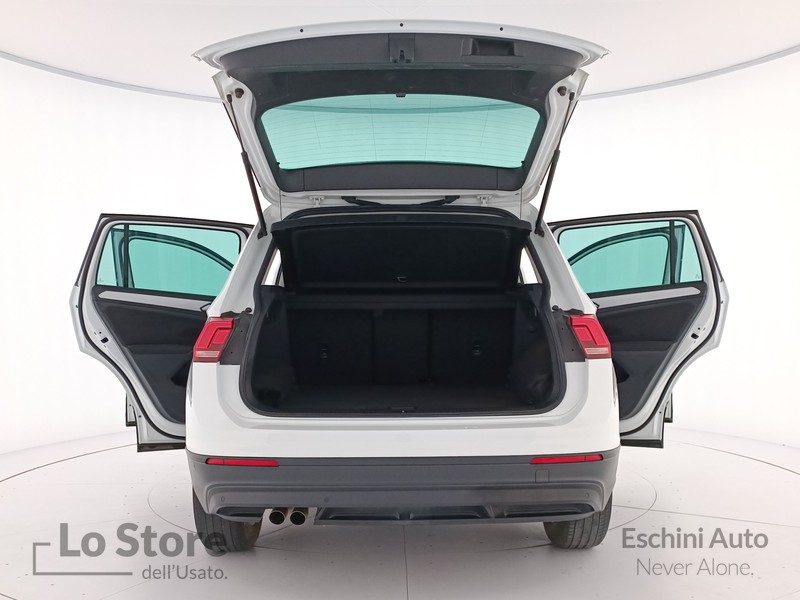 24 - Volkswagen Tiguan 2.0 tdi style 150cv dsg