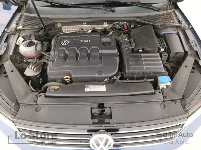 23 - Volkswagen Passat variant 2.0 tdi highline 150cv dsg