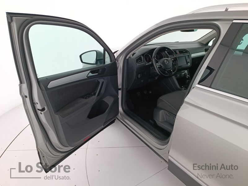 19 - Volkswagen Tiguan 1.6 tdi business 115cv