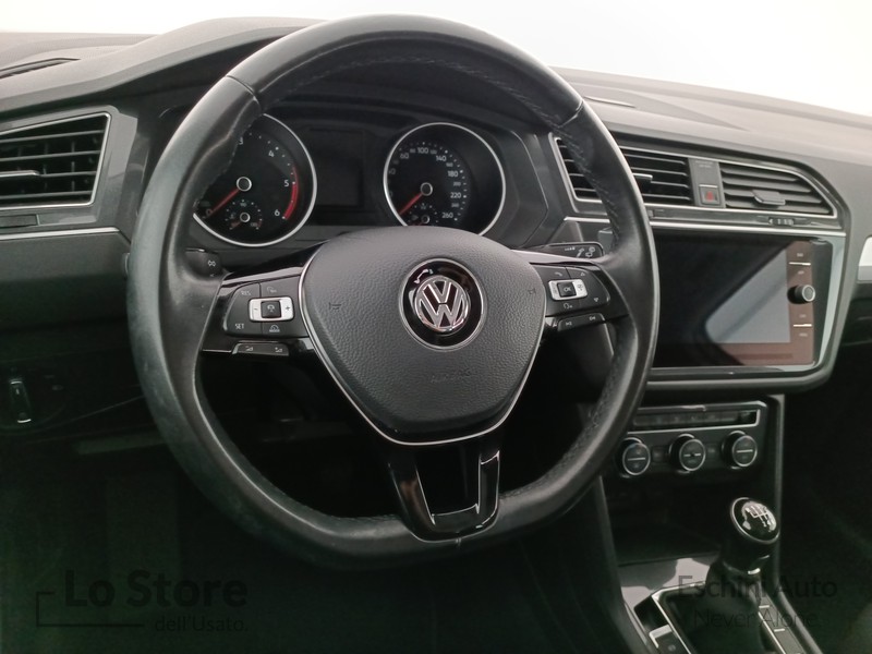 13 - Volkswagen Tiguan 1.6 tdi business 115cv