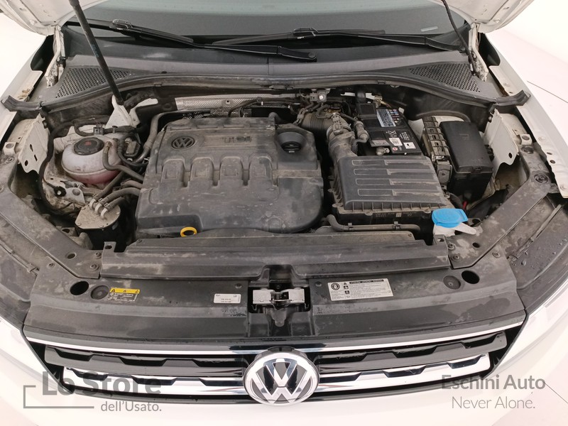 23 - Volkswagen Tiguan 1.6 tdi business 115cv