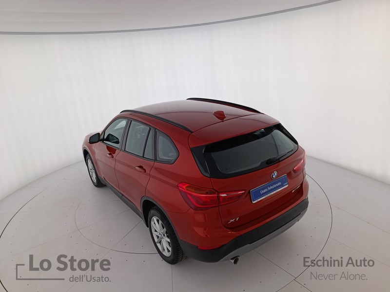 6 - BMW X1 sdrive16d