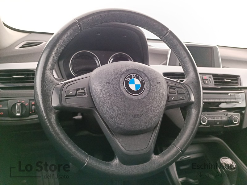 13 - BMW X1 sdrive16d