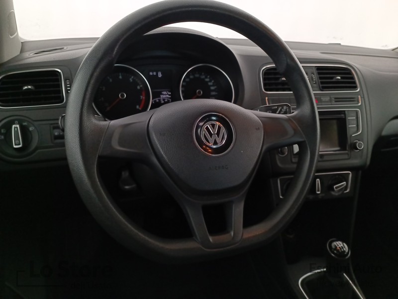 13 - Volkswagen Polo 5p 1.0 mpi comfortline 75cv