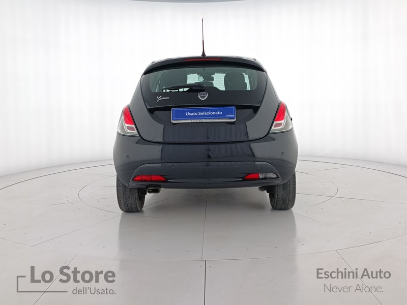 5 - Lancia Ypsilon 1.2 mya 69cv