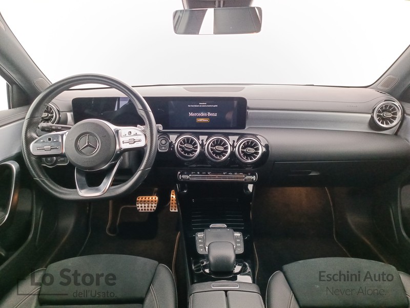 12 - Mercedes-Benz Classe A 180 d executive auto