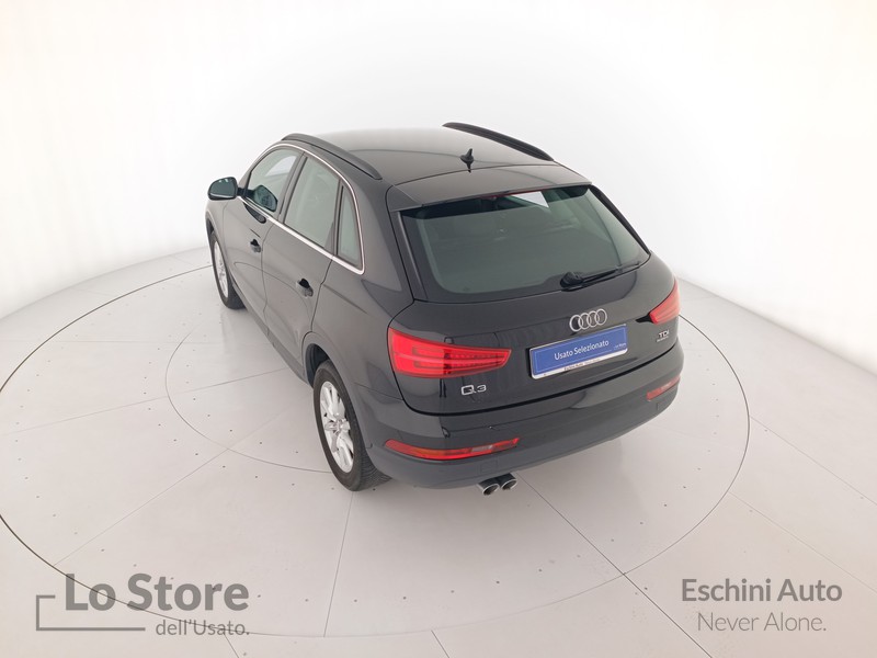 6 - Audi Q3 2.0 tdi 150cv s-tronic