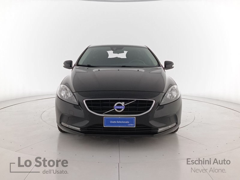 2 - Volvo V40 2.0 d2 my17