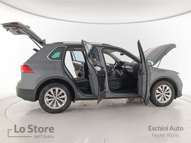 9 - Volkswagen Tiguan 2.0 tdi business 150cv