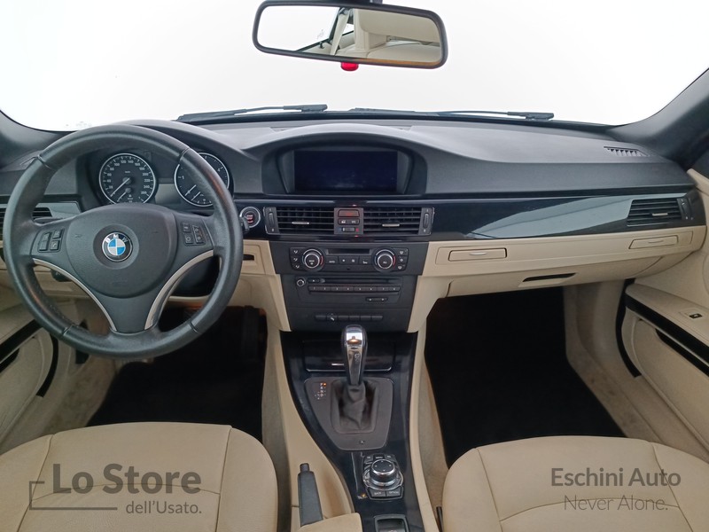 12 - BMW Serie 3 320d cabrio eletta