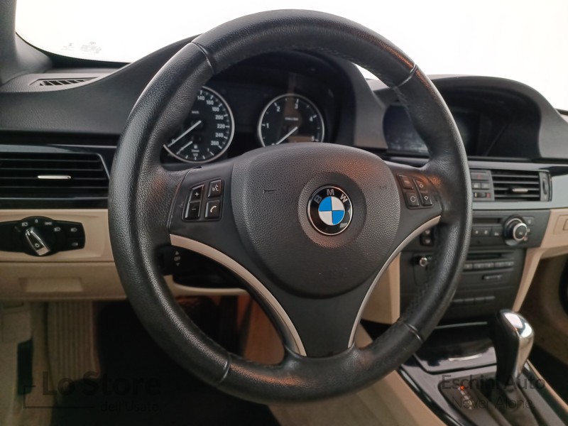 13 - BMW Serie 3 320d cabrio eletta