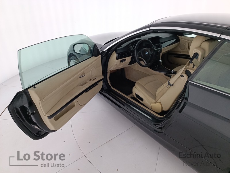 18 - BMW Serie 3 320d cabrio eletta