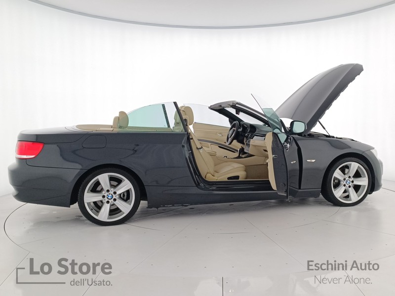 19 - BMW Serie 3 320d cabrio eletta