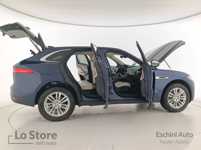 9 - Jaguar F-Pace 2.0d portfolio awd 180cv auto