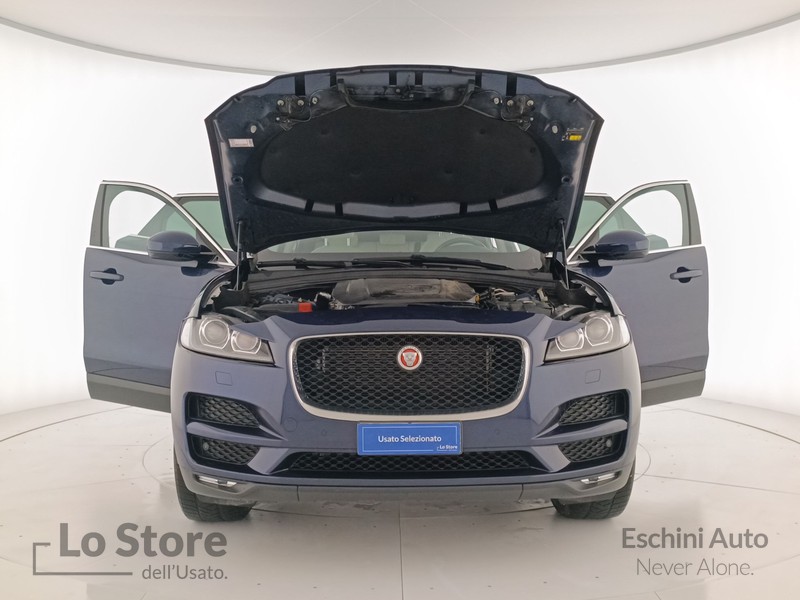 22 - Jaguar F-Pace 2.0d portfolio awd 180cv auto