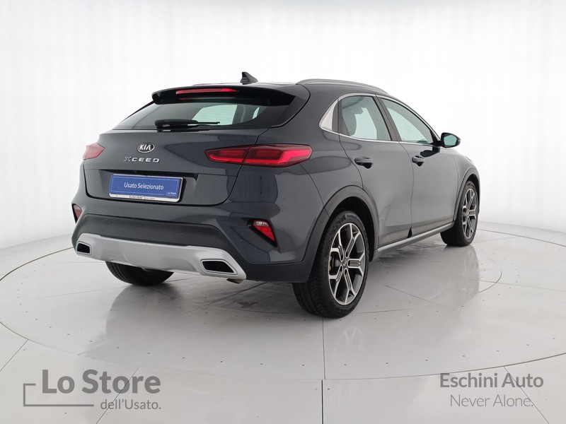 4 - Kia Xceed 1.5 t-gdi mhev style 160cv imt