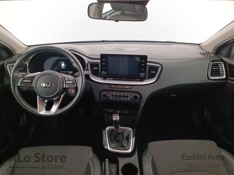 12 - Kia Xceed 1.5 t-gdi mhev style 160cv imt