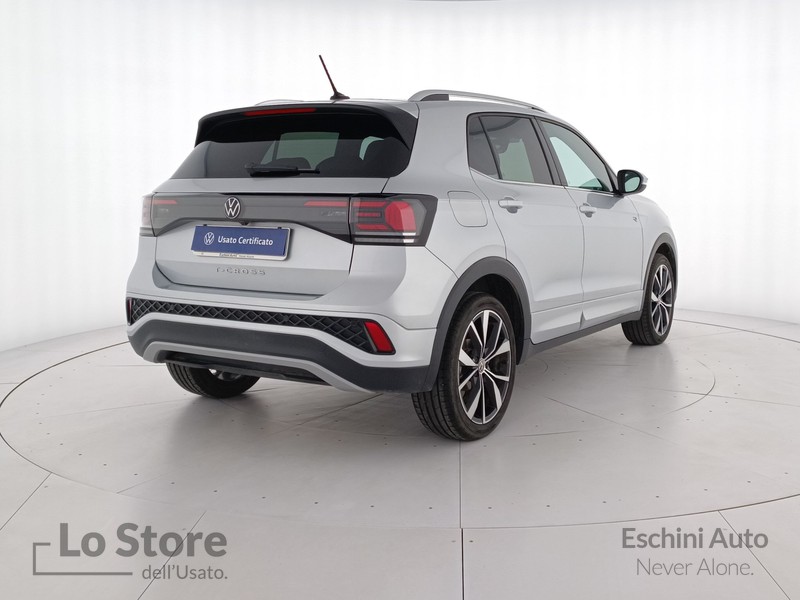 4 - Volkswagen T-Cross 1.0 tsi r-line 115cv