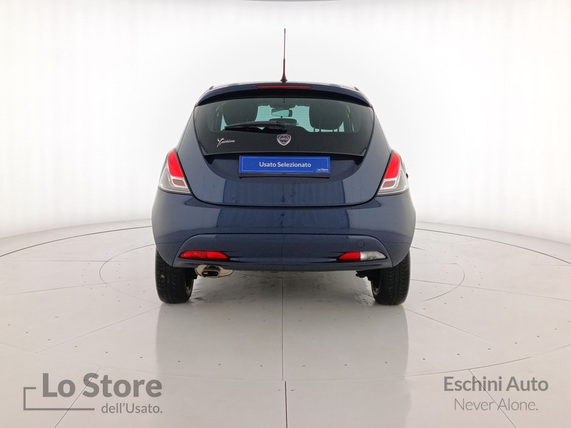 5 - Lancia Ypsilon 1.2 silver ecochic gpl 69cv