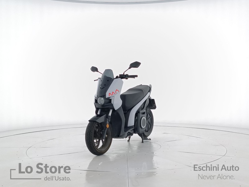 1 - Seat MO eScooter 125 White R9kW