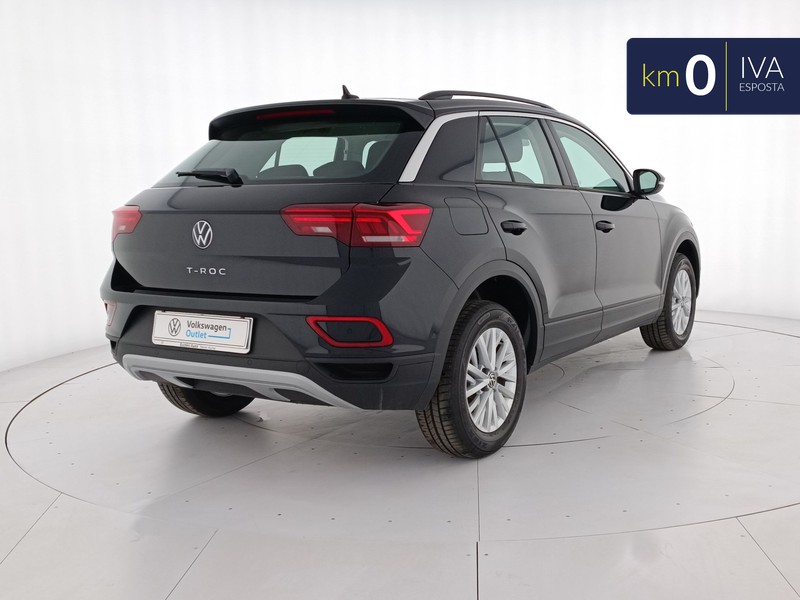 4 - Volkswagen T-Roc 1.5 tsi life dsg