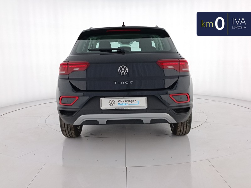 5 - Volkswagen T-Roc 1.5 tsi life dsg