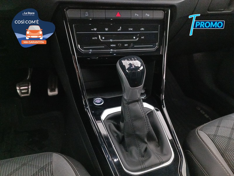 17 - Volkswagen T-Roc 1.0 tsi style 110cv