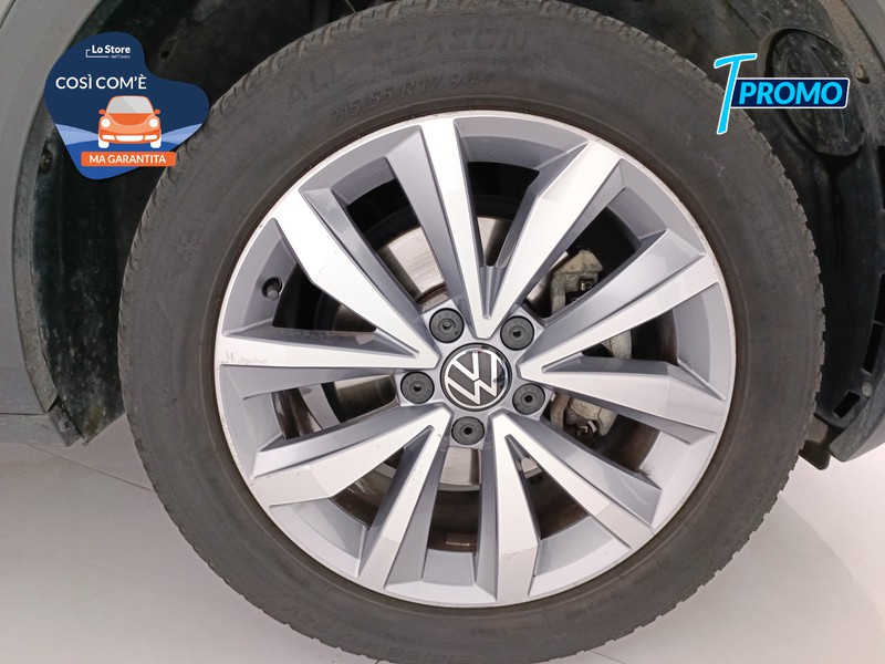 8 - Volkswagen T-Roc 1.5 tsi style dsg