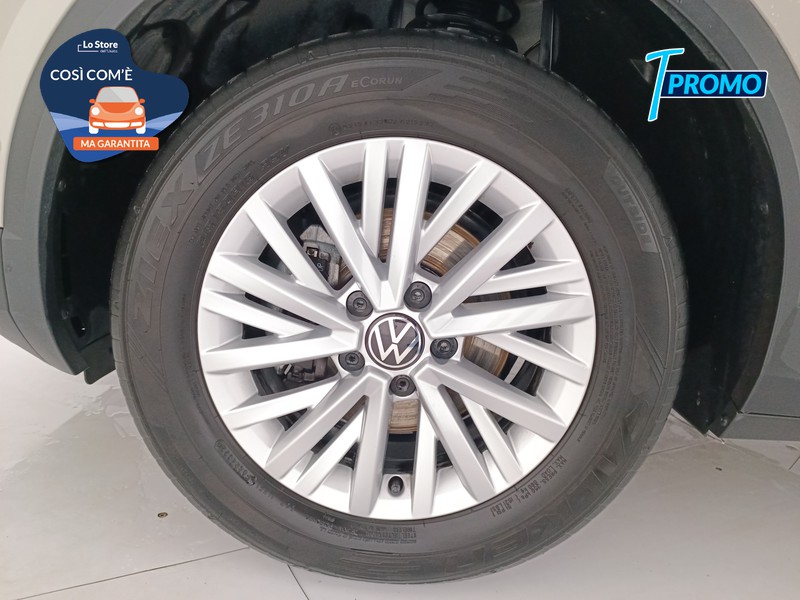 8 - Volkswagen T-Roc 1.0 tsi life 110cv