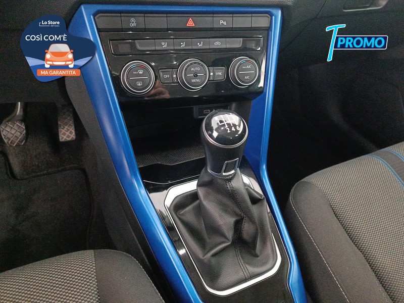 16 - Volkswagen T-Roc 1.0 tsi style 110cv