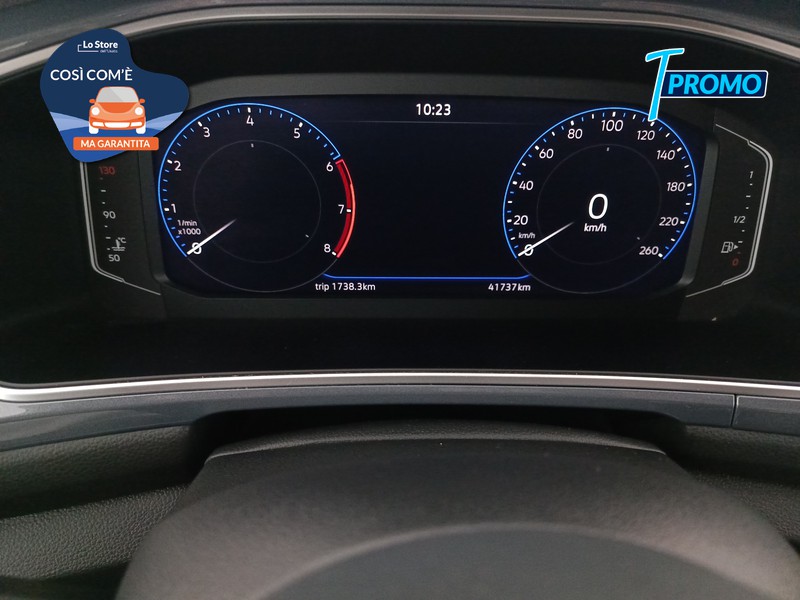 13 - Volkswagen T-Roc 1.0 tsi style 110cv