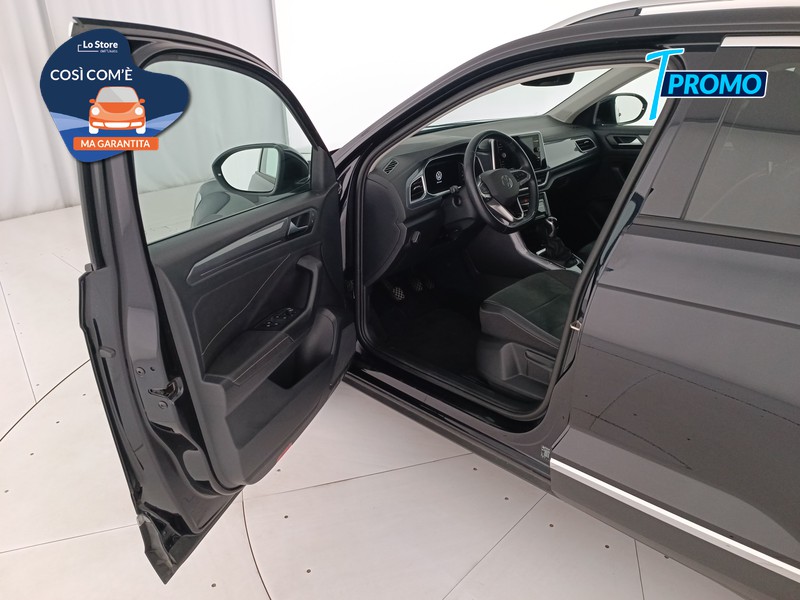 18 - Volkswagen T-Roc 1.0 tsi style 110cv