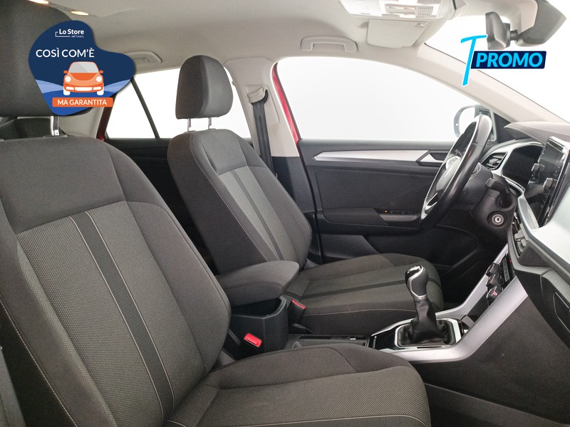 10 - Volkswagen T-Roc 1.0 tsi style 110cv