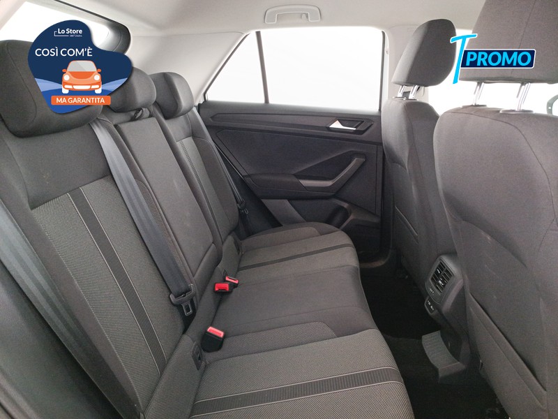 9 - Volkswagen T-Roc 1.0 tsi life 110cv